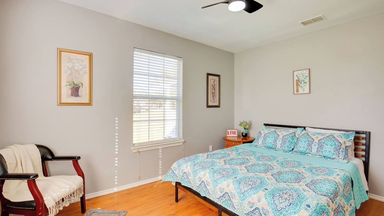 Photo of Bedroom in Emory