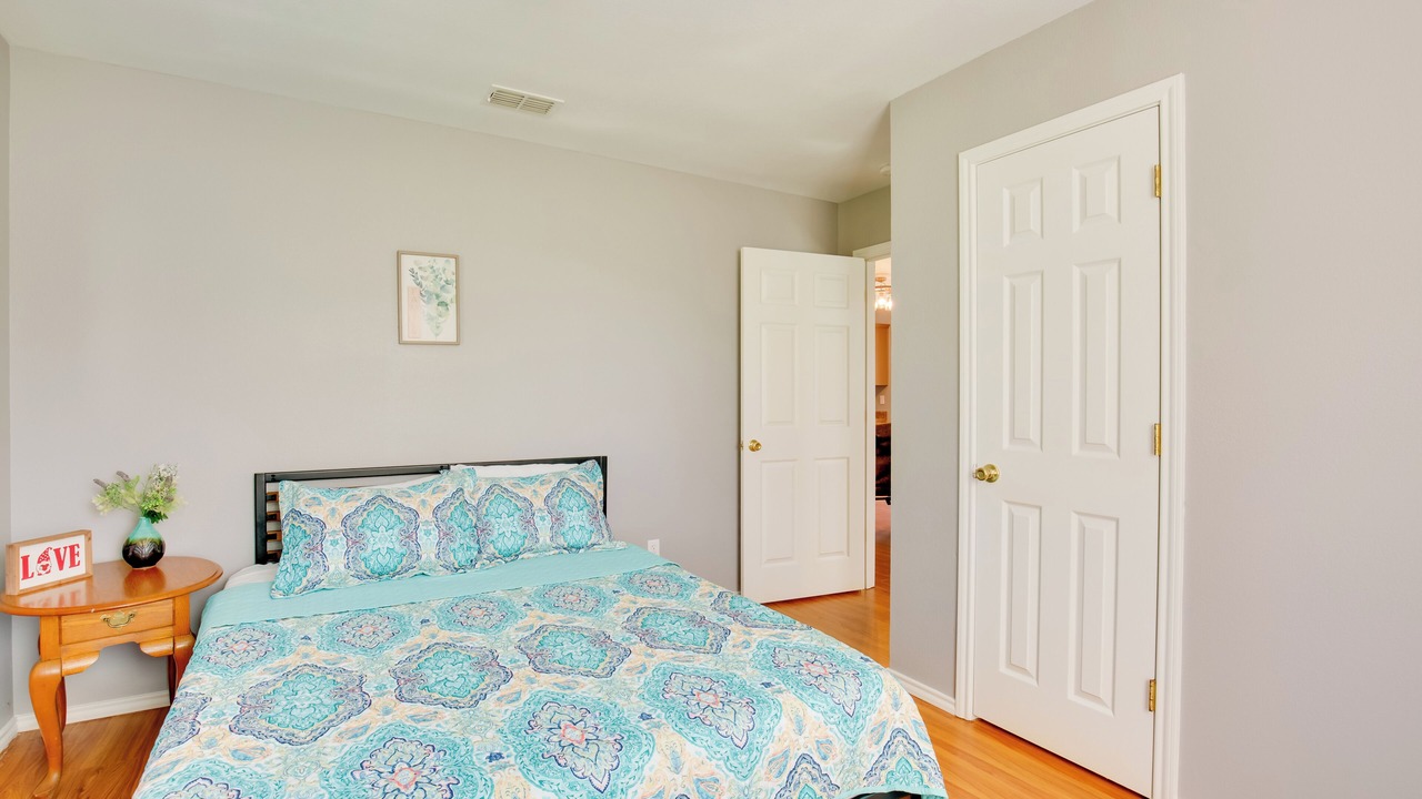 Photo of Bedroom in Emory
