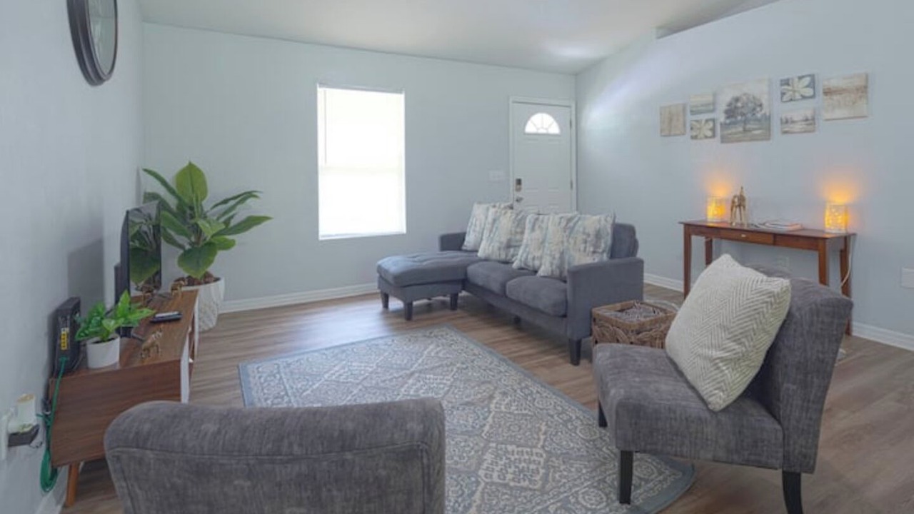 Photo of Livingroom in High Springs