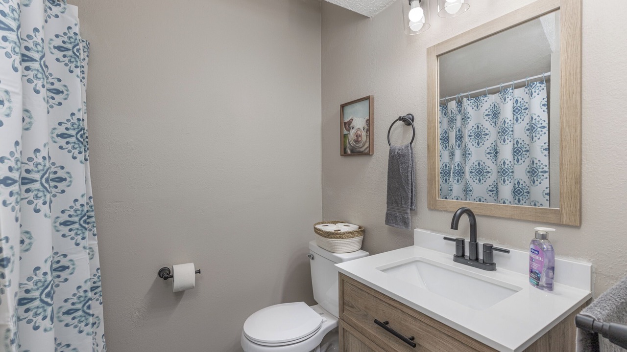 Photo of Bathroom in St. Robert