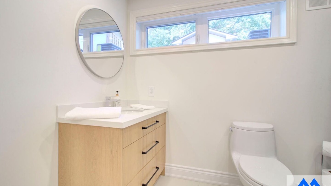 Photo of Bathroom in The Blue Mountains