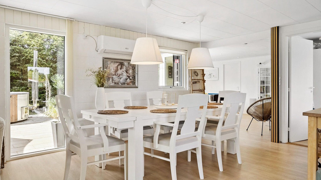 Photo of Bedroom in Hou