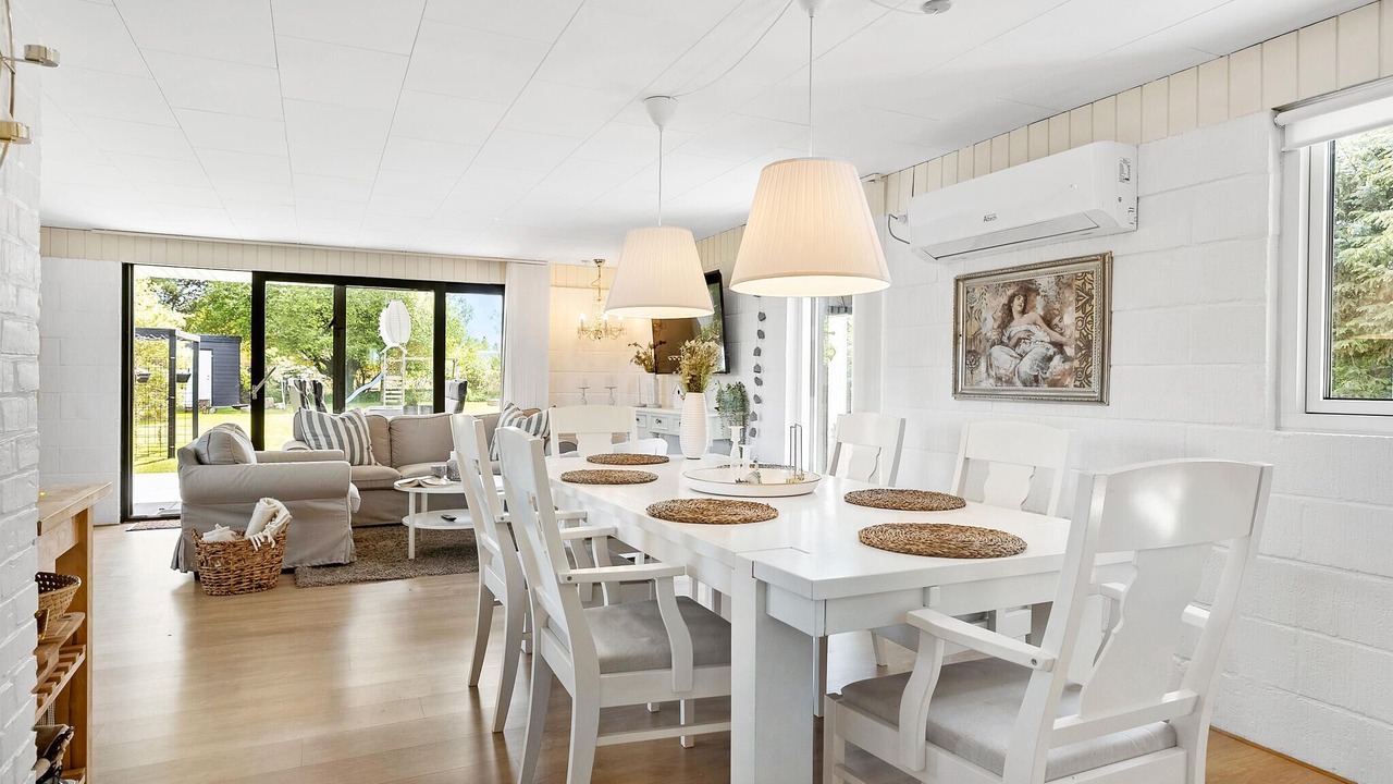 Photo of Bedroom in Hou