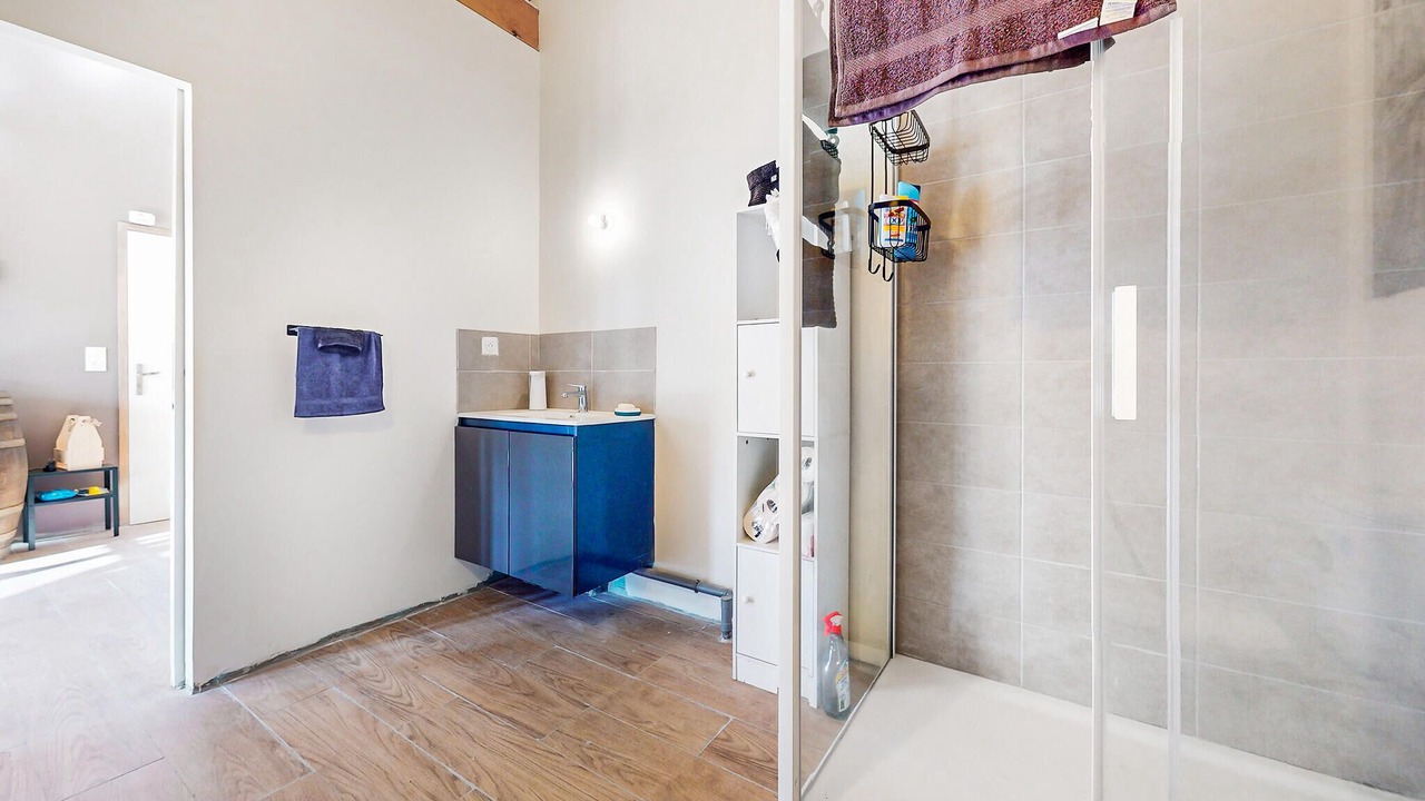 Photo of Bathroom in Milly-sur-Therain