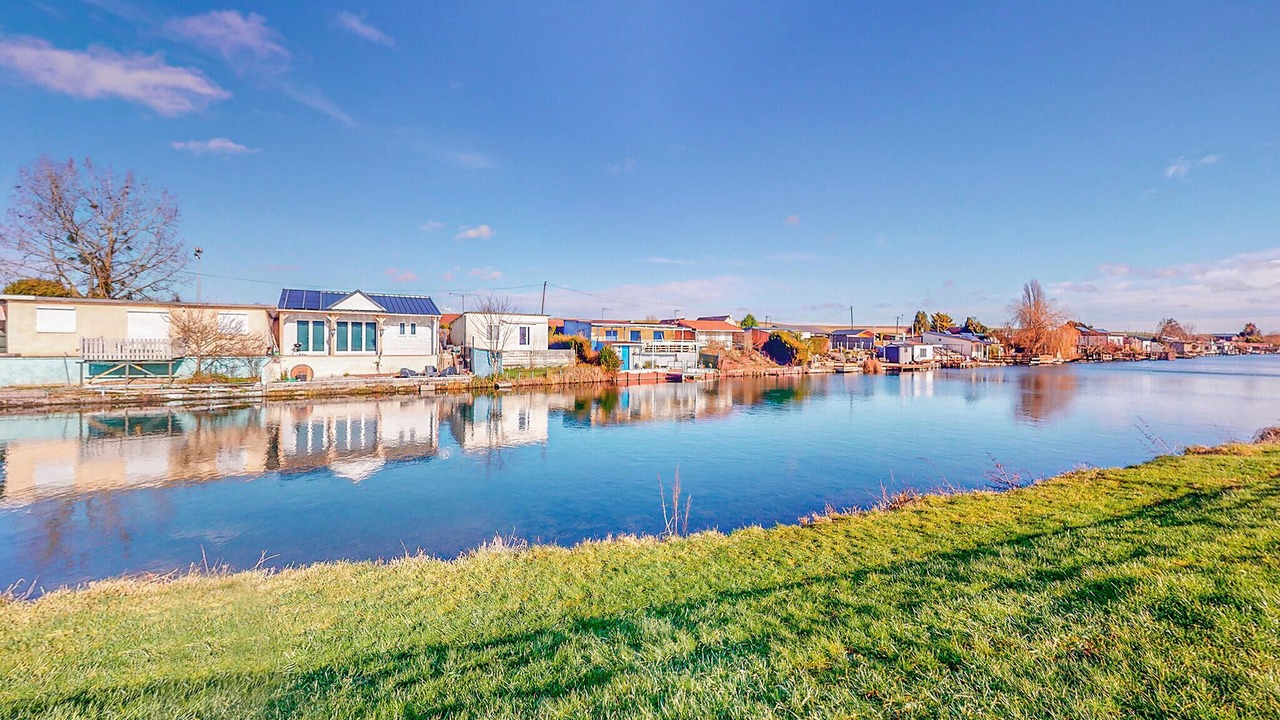 Photo of Bedroom in Milly-sur-Therain