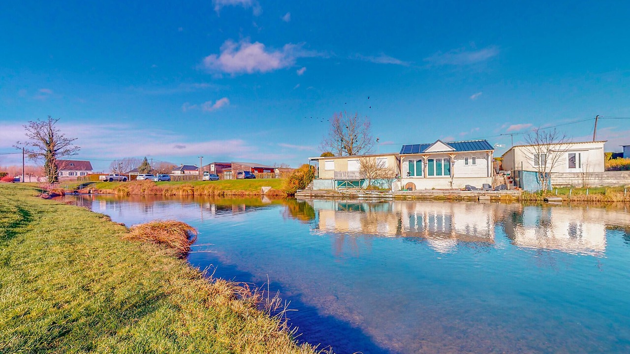 Photo of Bedroom in Milly-sur-Therain
