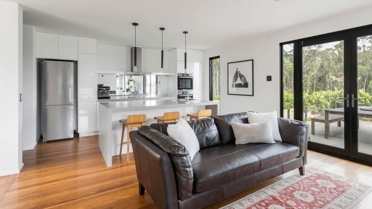 Photo of Livingroom in Leonards Hill