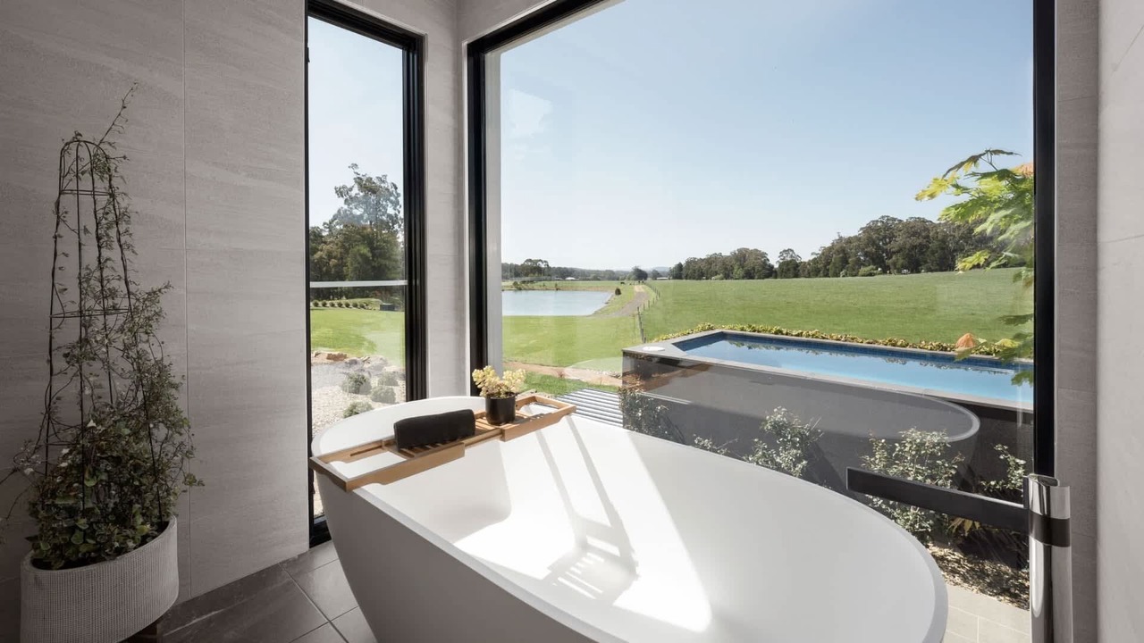 Photo of Others in Leonards Hill