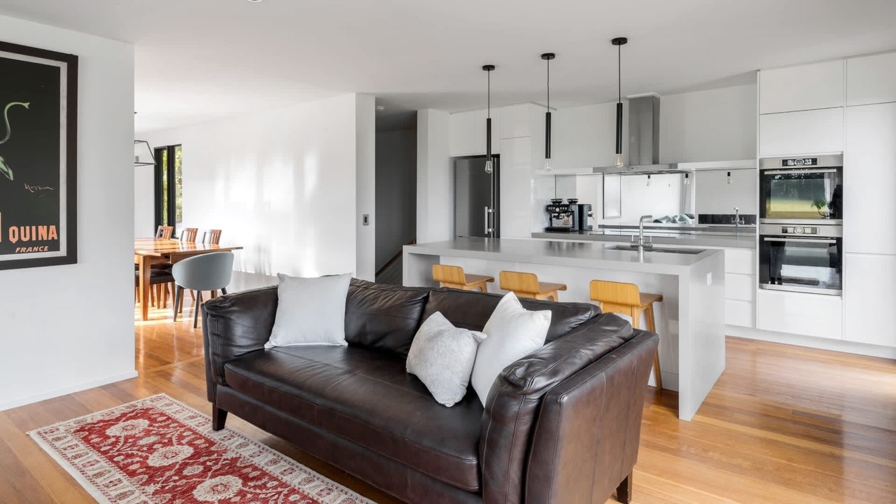 Photo of Livingroom in Leonards Hill