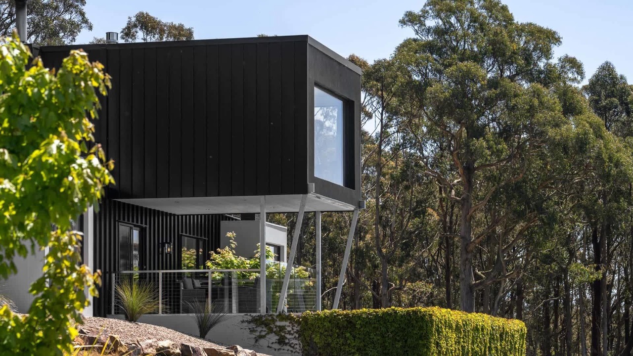 Photo of Outdoor in Leonards Hill