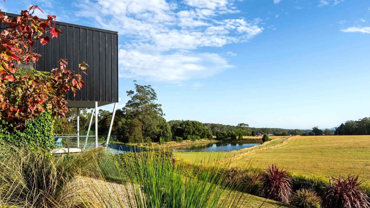 Photo of Outdoor in Leonards Hill