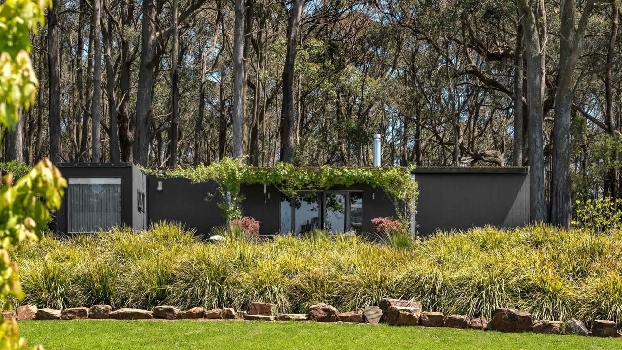 Photo of Outdoor in Leonards Hill