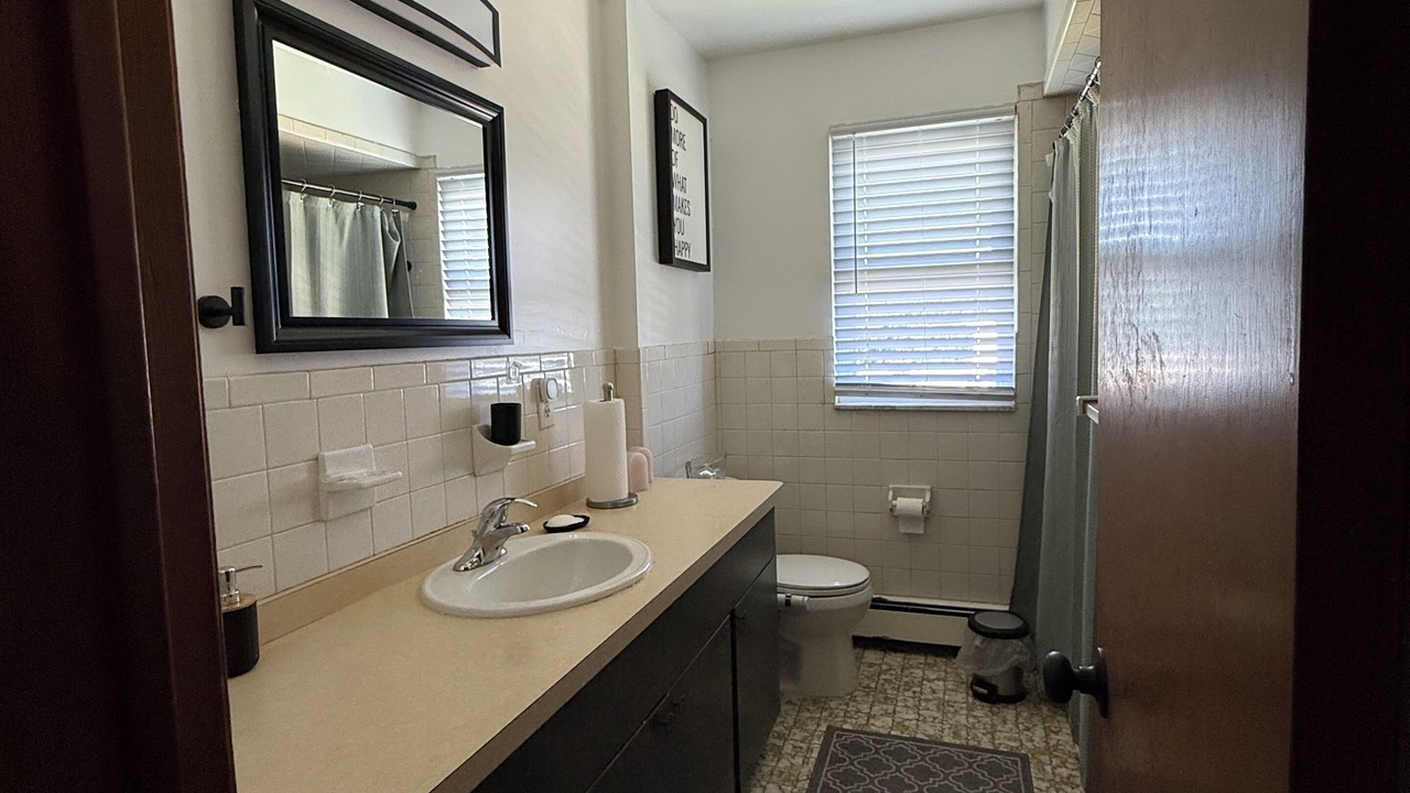 Photo of Bathroom in Palisades Park