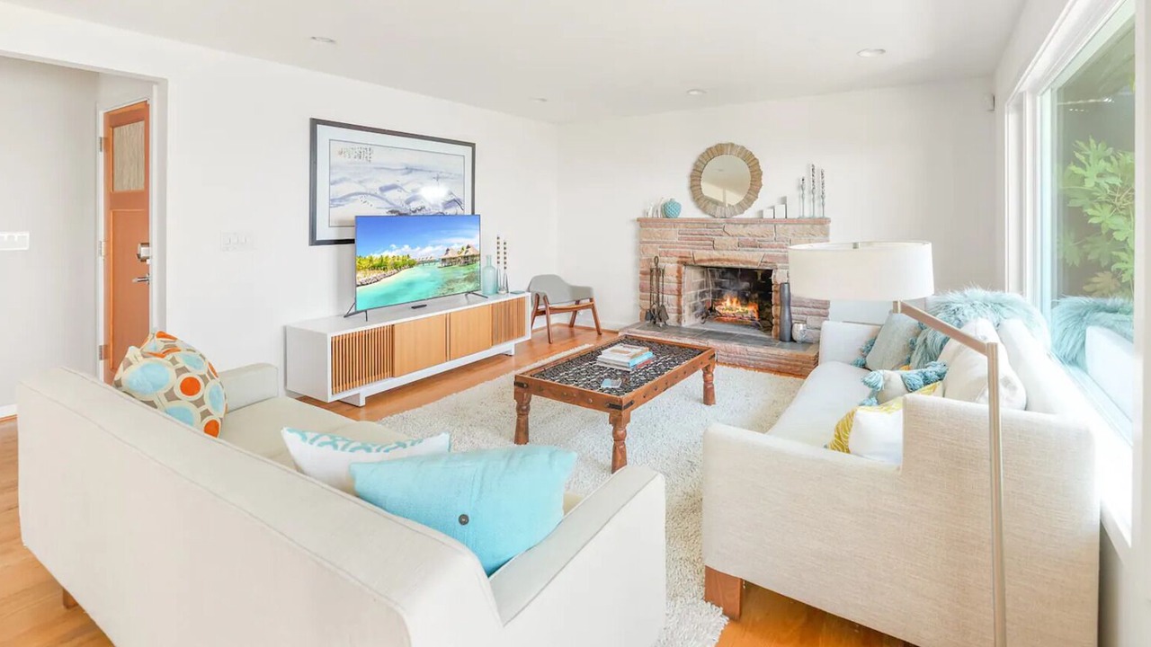 Photo of Livingroom in Alki