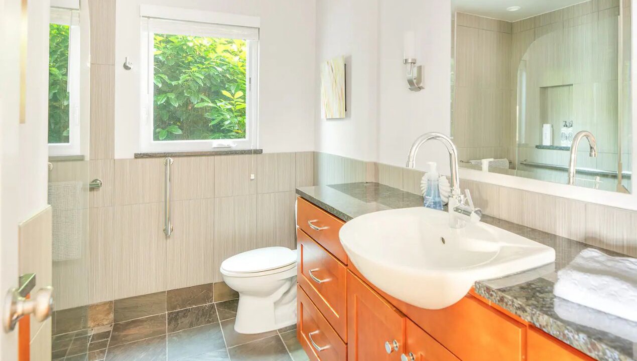 Photo of Bathroom in Alki