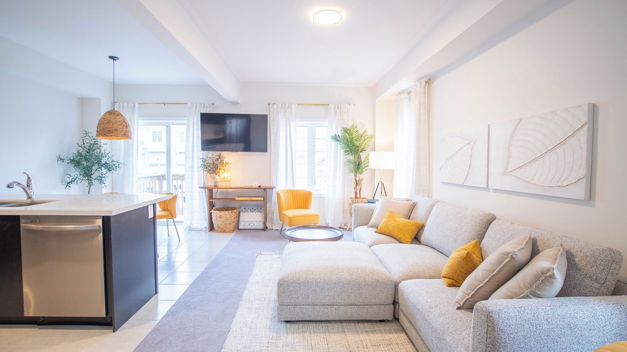 Photo of Livingroom in Ancaster