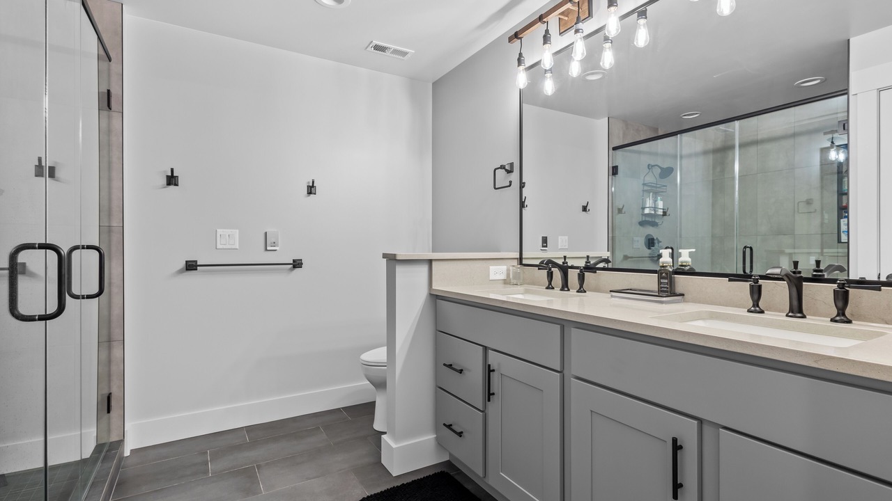 Photo of Bathroom in Boone Grove