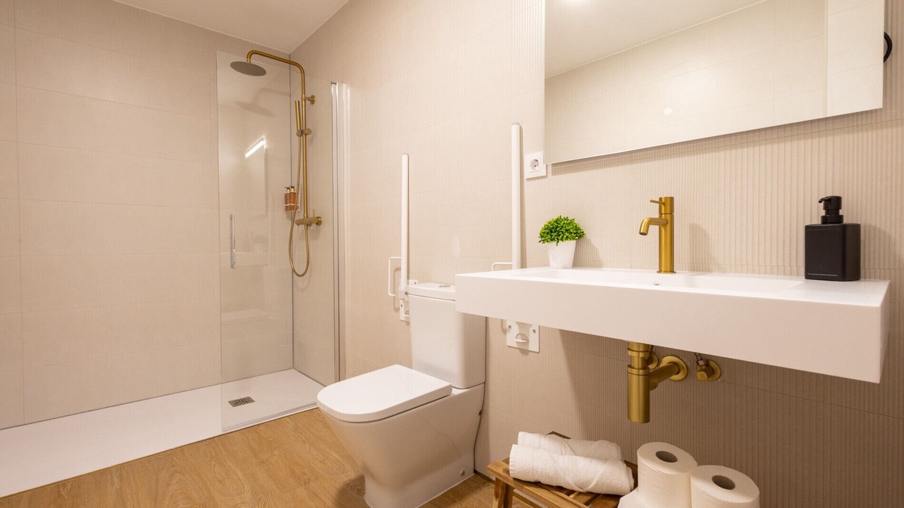 Photo of Bathroom in Aiora