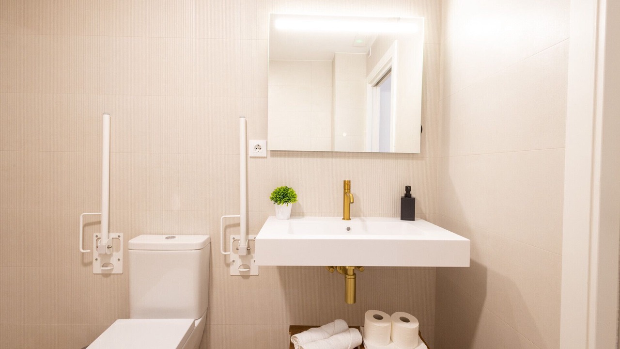 Photo of Bathroom in Aiora