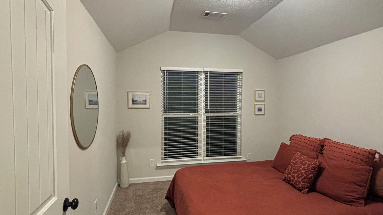 Photo of Bedroom in Langley