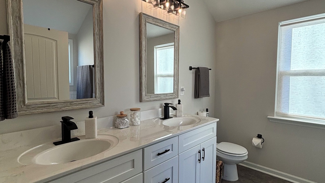 Photo of Bathroom in Langley