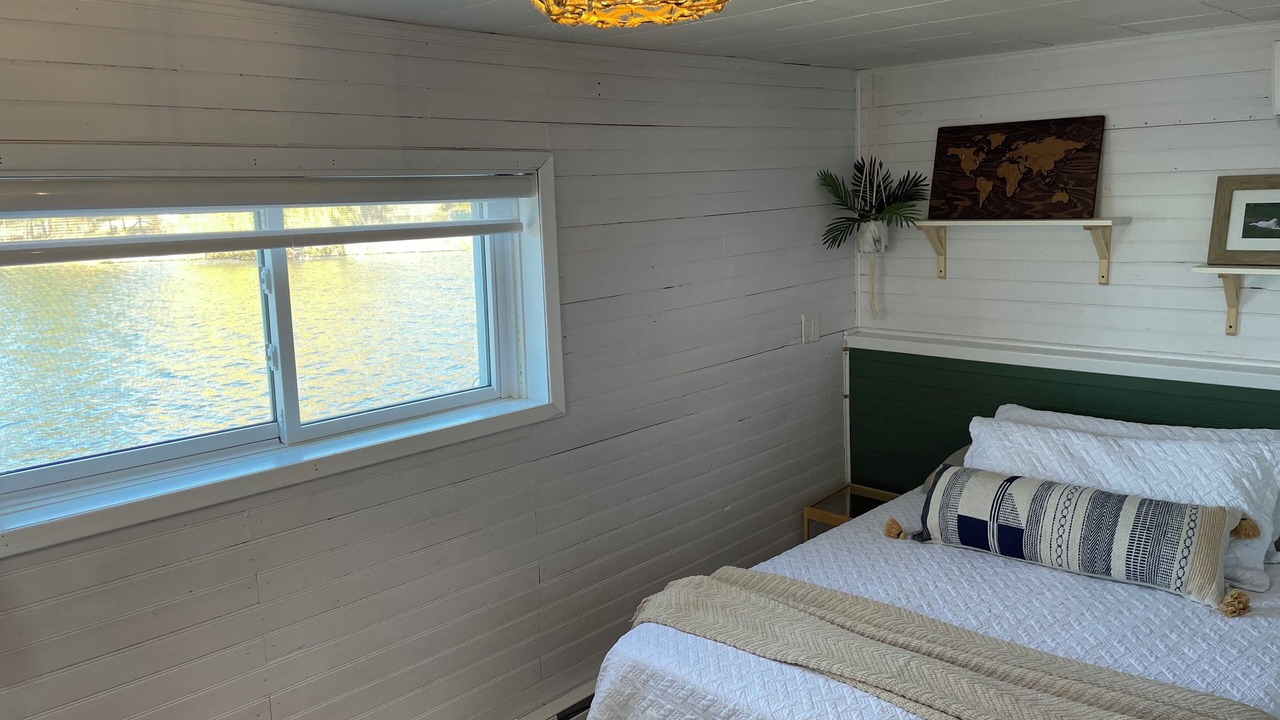 Photo of Bedroom in Westport