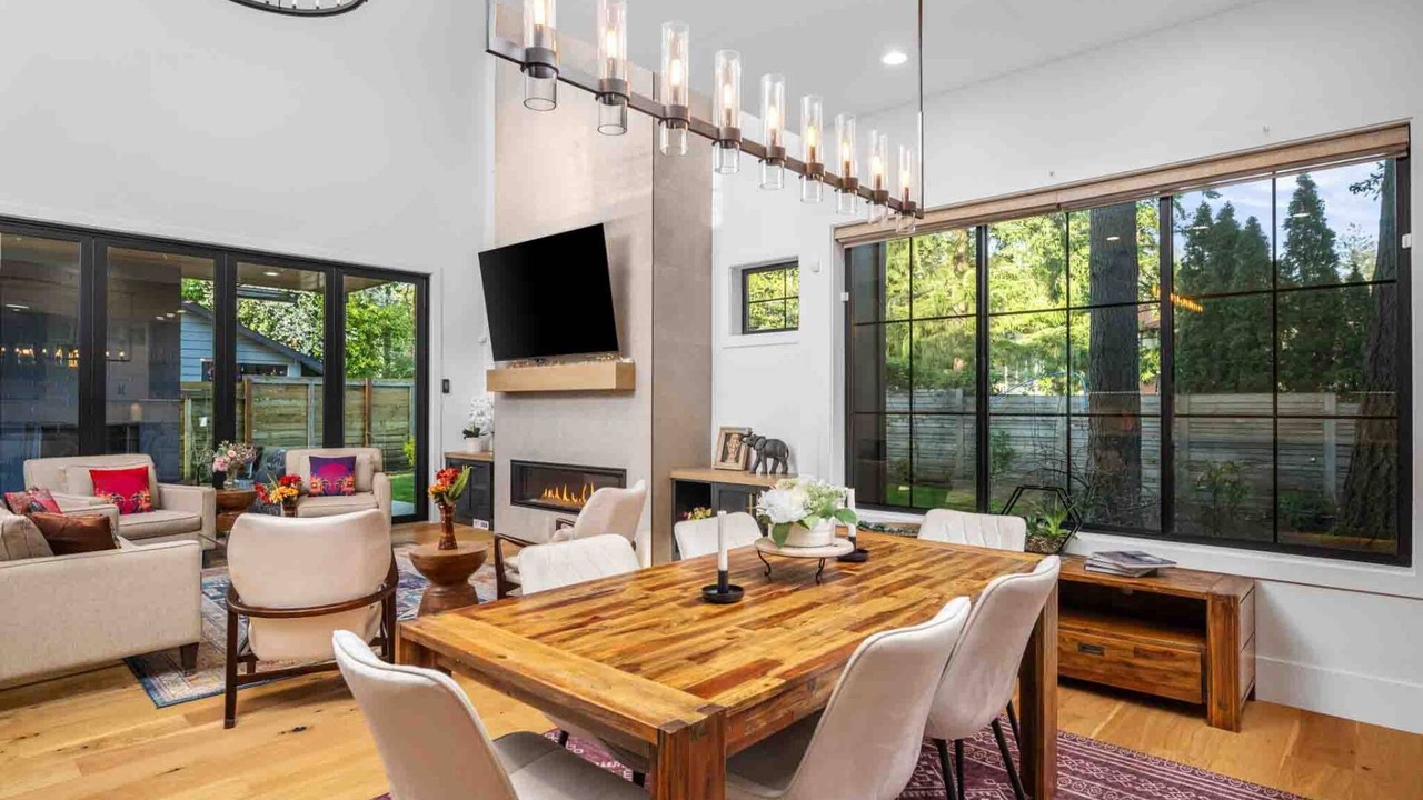 Photo of Bedroom in Lake Oswego