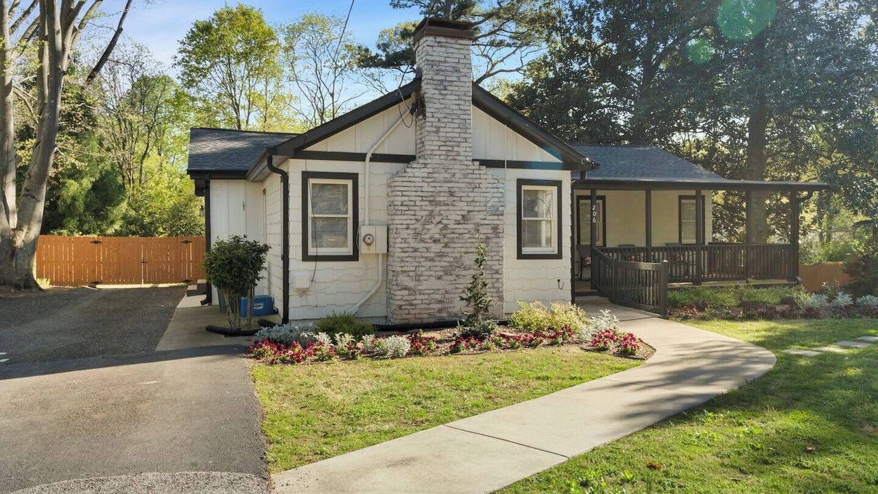 Photo of Others in Marietta