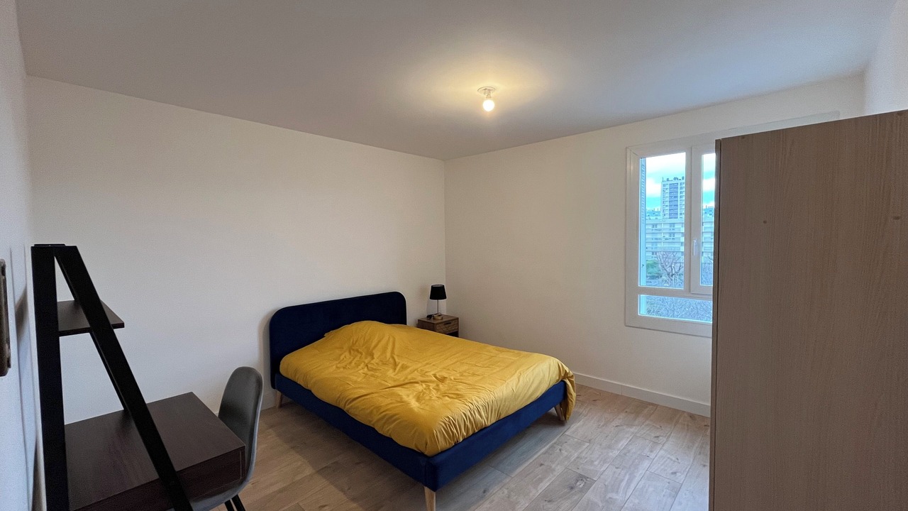 Photo of Bedroom in Valence