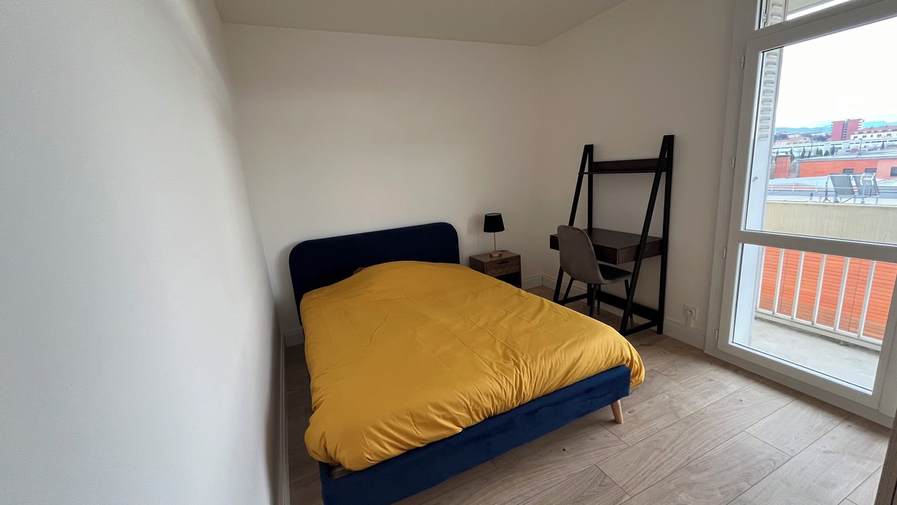 Photo of Bedroom in Valence