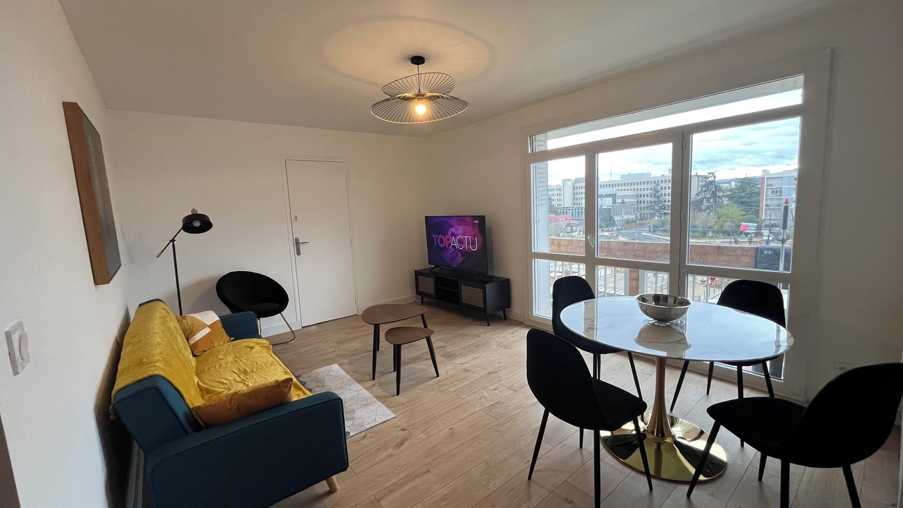 Photo of Livingroom in Valence