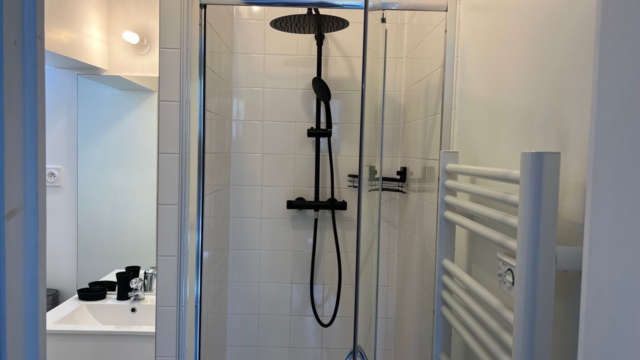 Photo of Bathroom in Saint-Martin-du-Littoral