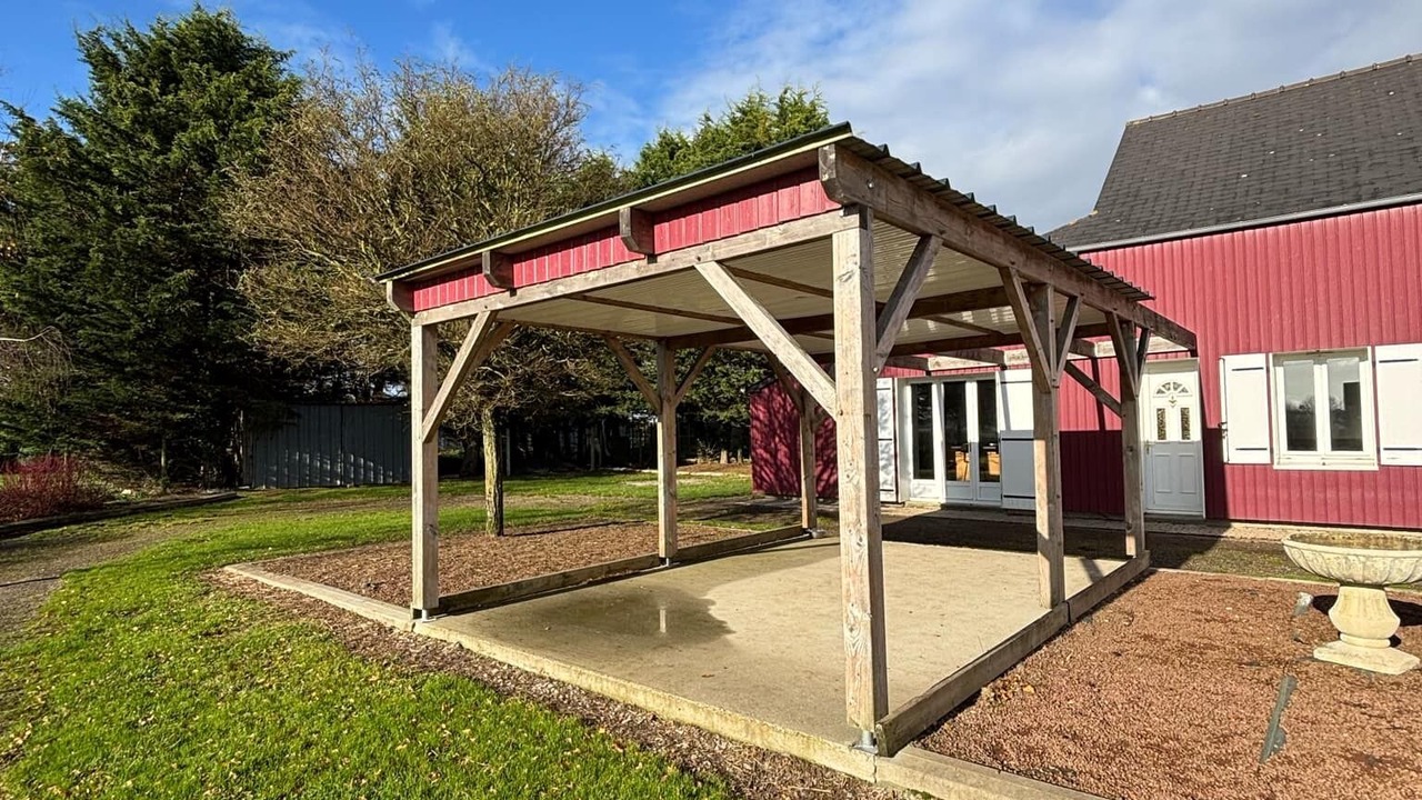 Photo of Patio Balcony in Bouchamps-les-Craon