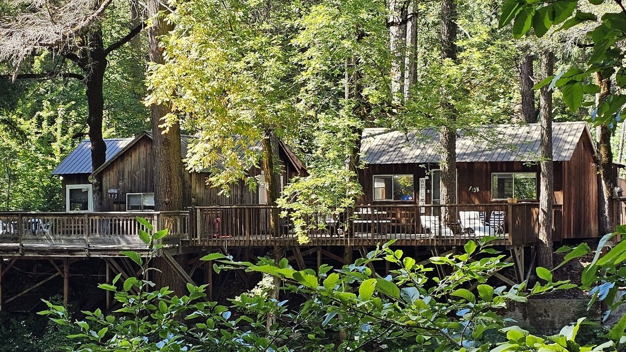 Photo of Others in Castella