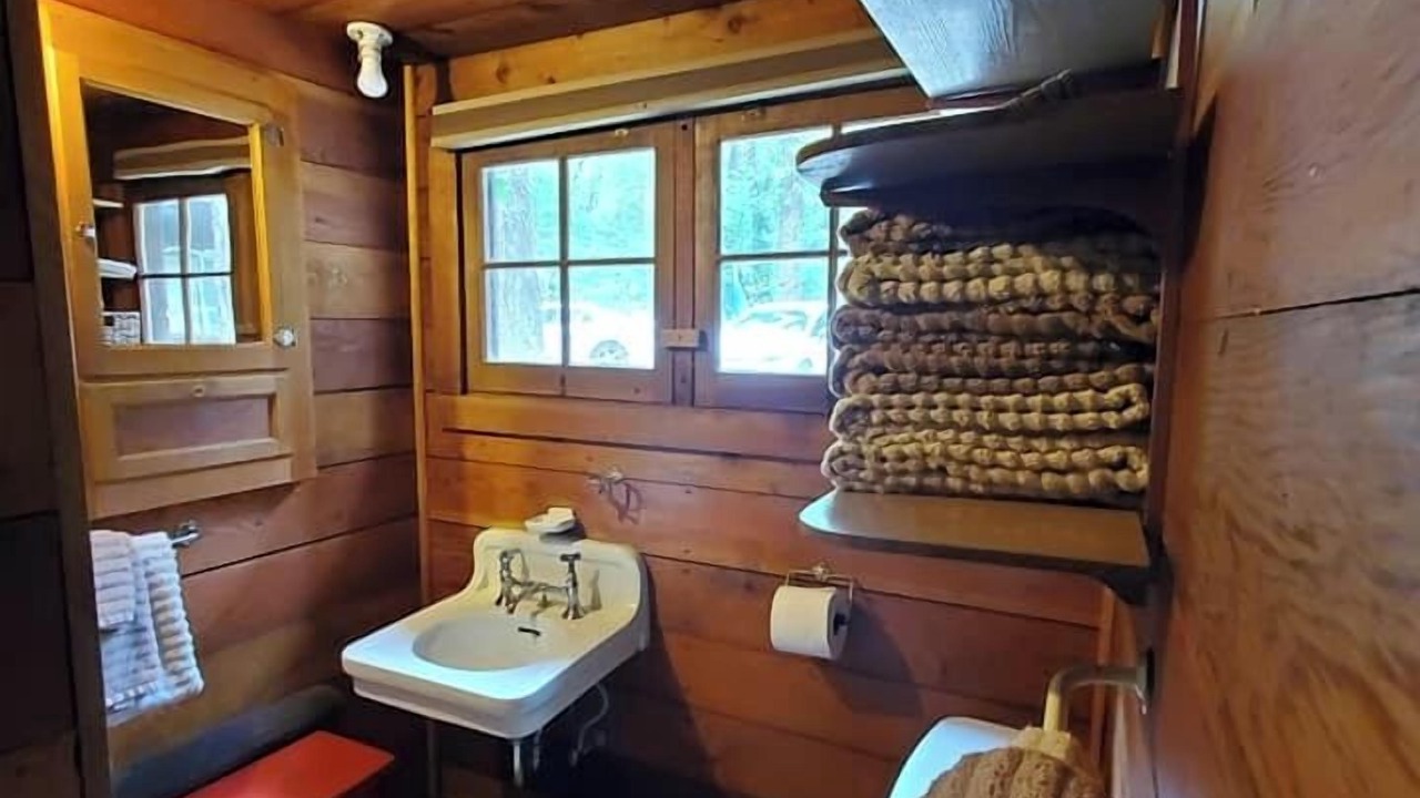 Photo of Bathroom in Castella