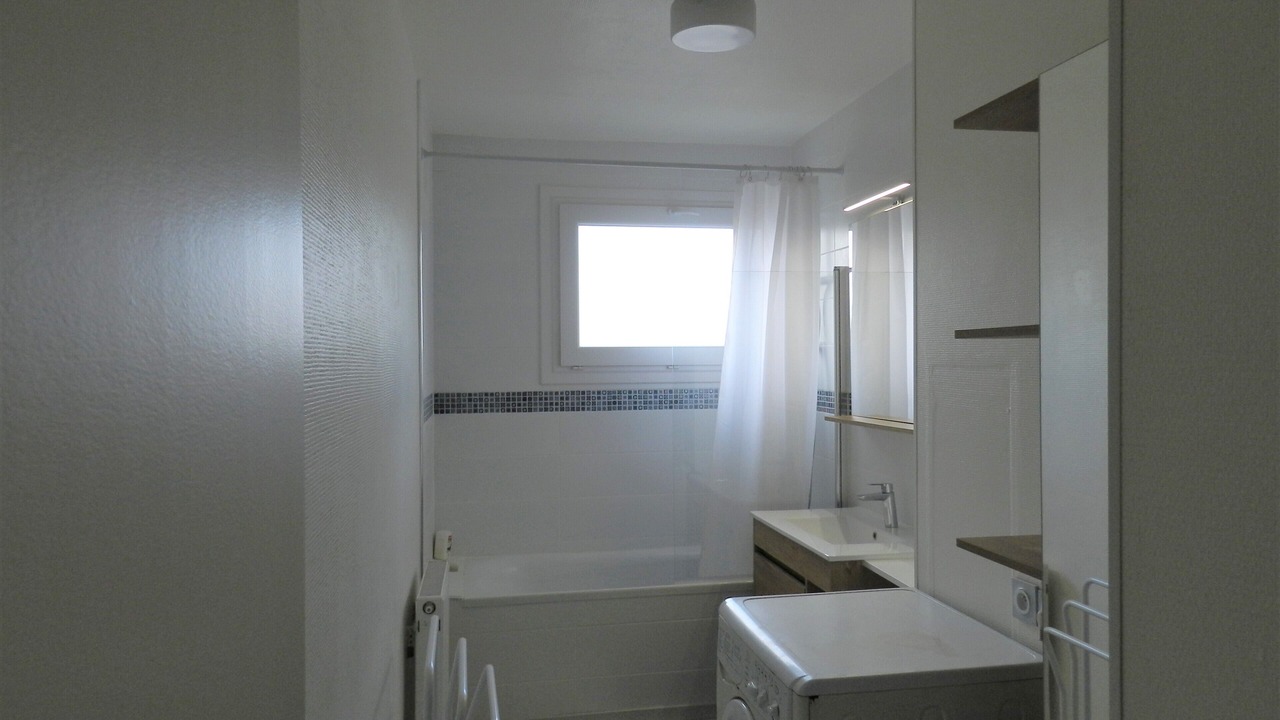 Photo of Bathroom in Villejean