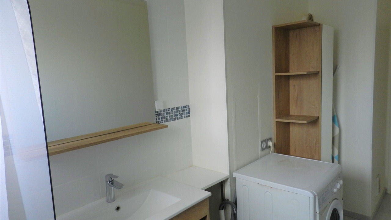 Photo of Bathroom in Villejean