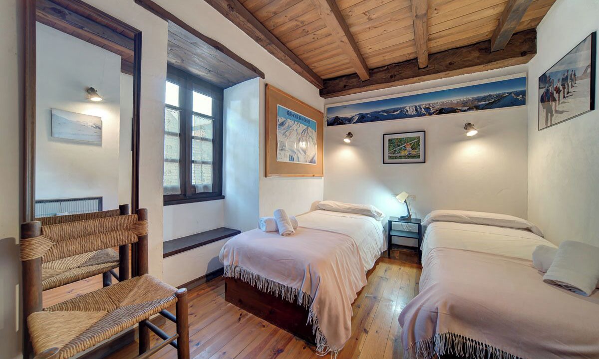 Photo of Bedroom in Tredos
