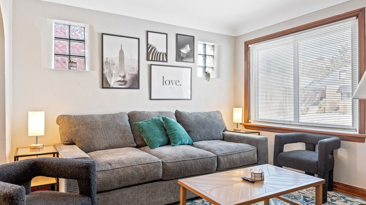 Photo of Livingroom in St. Louis