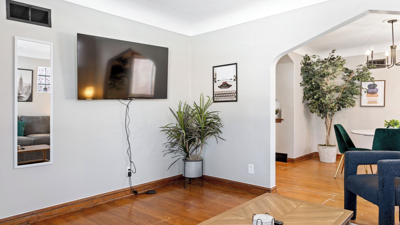 Photo of Livingroom in St. Louis