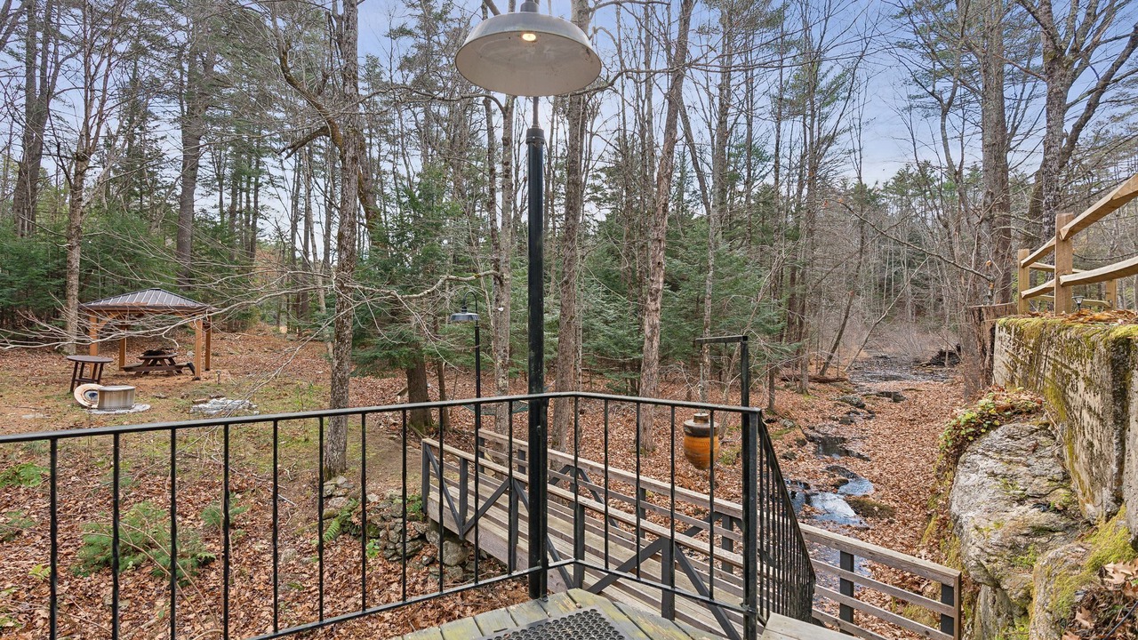 Photo of Patio Balcony in Cumberland Center