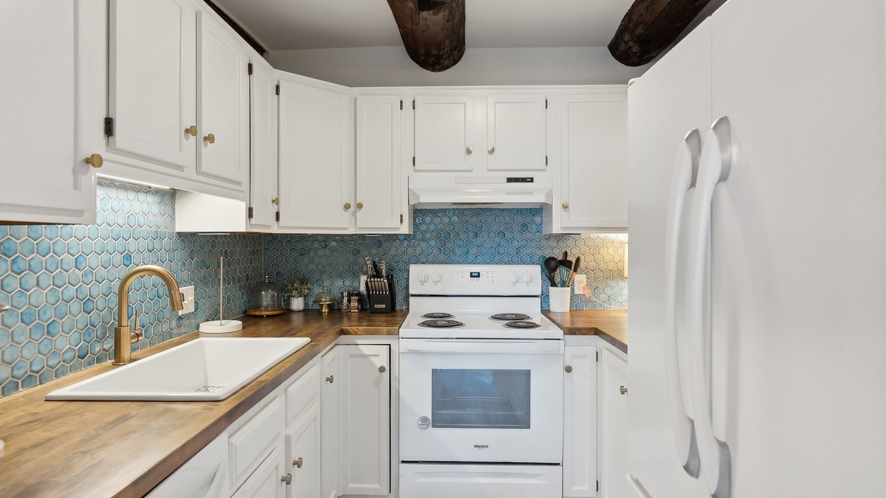 Photo of Kitchen in Cumberland Center