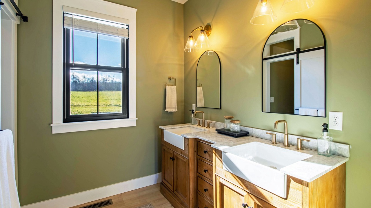 Photo of Bathroom in McGaheysville