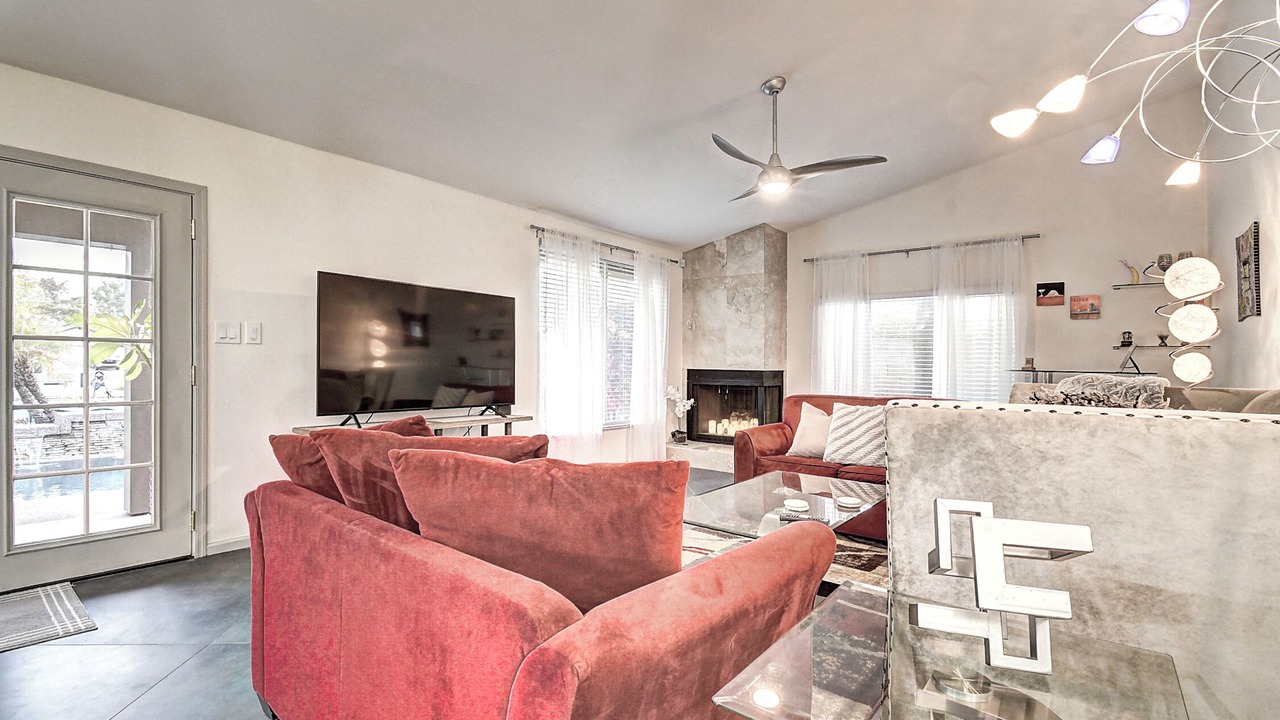 Photo of Livingroom in Dobson Ranch