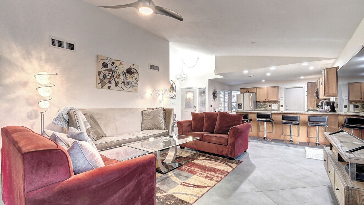 Photo of Livingroom in Dobson Ranch
