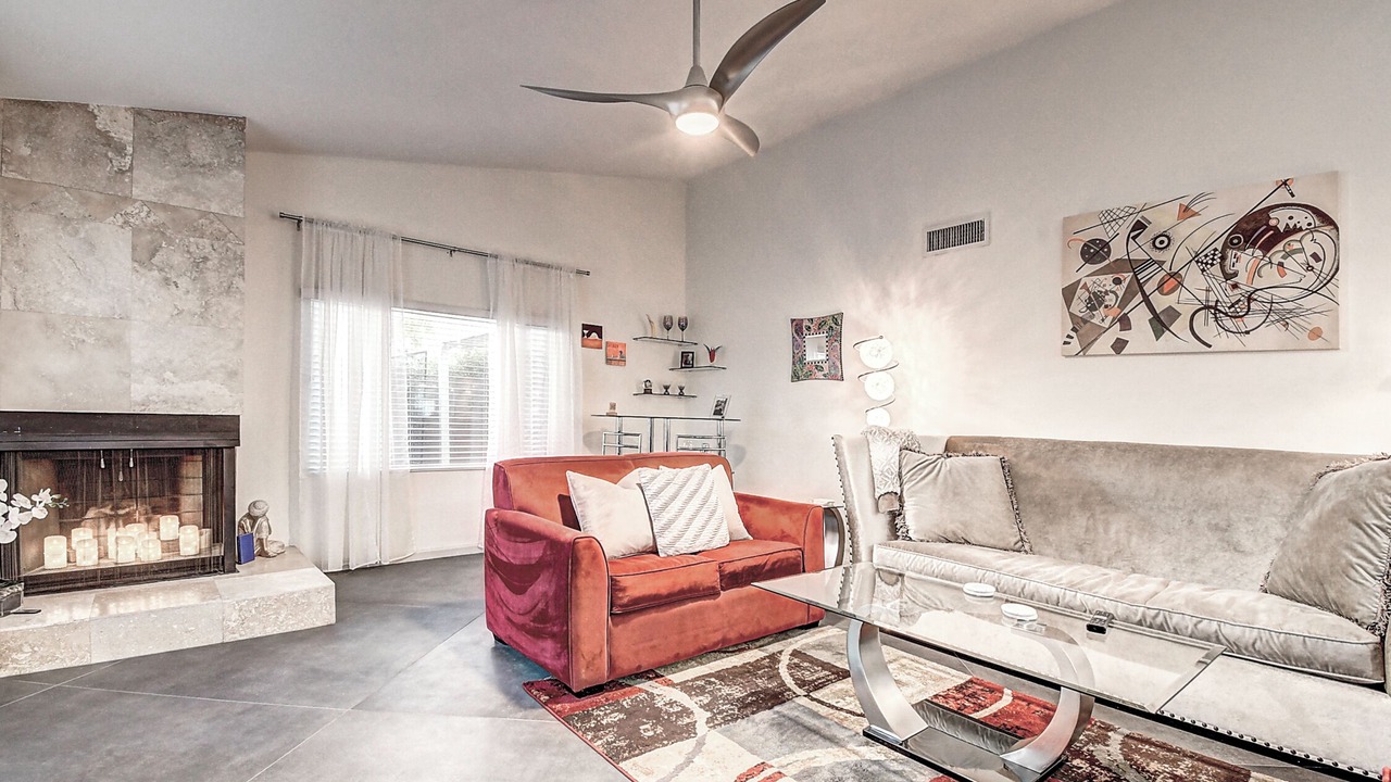 Photo of Livingroom in Dobson Ranch