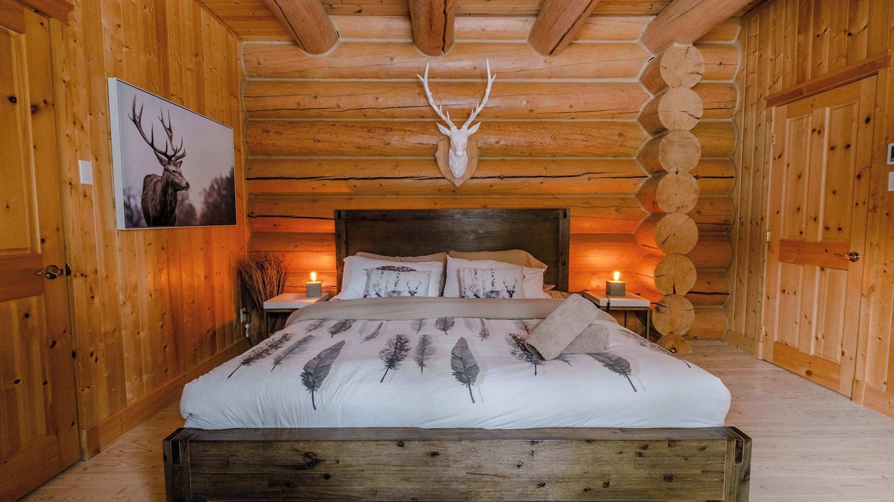 Photo of Bedroom in Fiddler Lake Resort