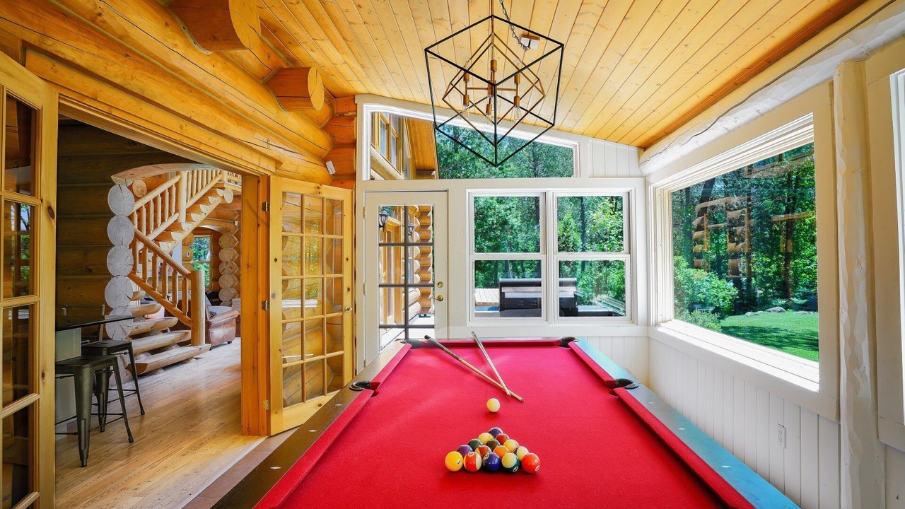 Photo of Bedroom in Fiddler Lake Resort