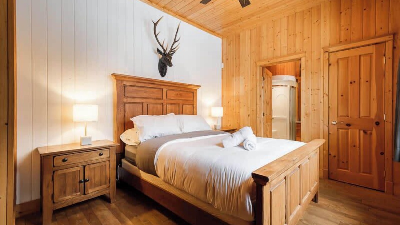 Photo of Bedroom in Fiddler Lake Resort