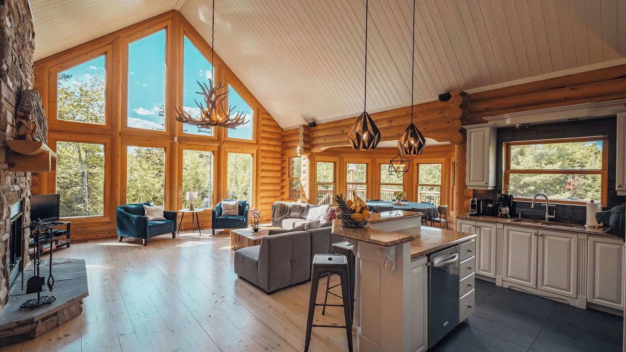 Photo of Livingroom in Fiddler Lake Resort